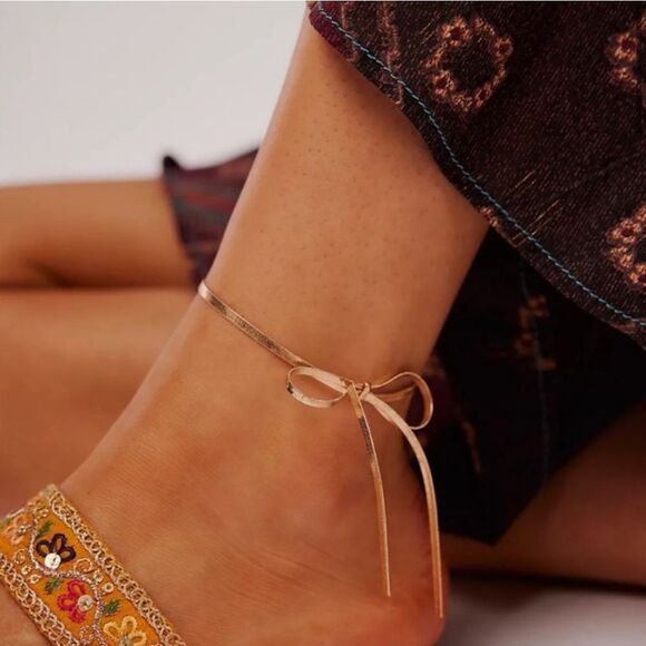 New FREE PEOPLE Bow Anklet - Picture 1 of 10